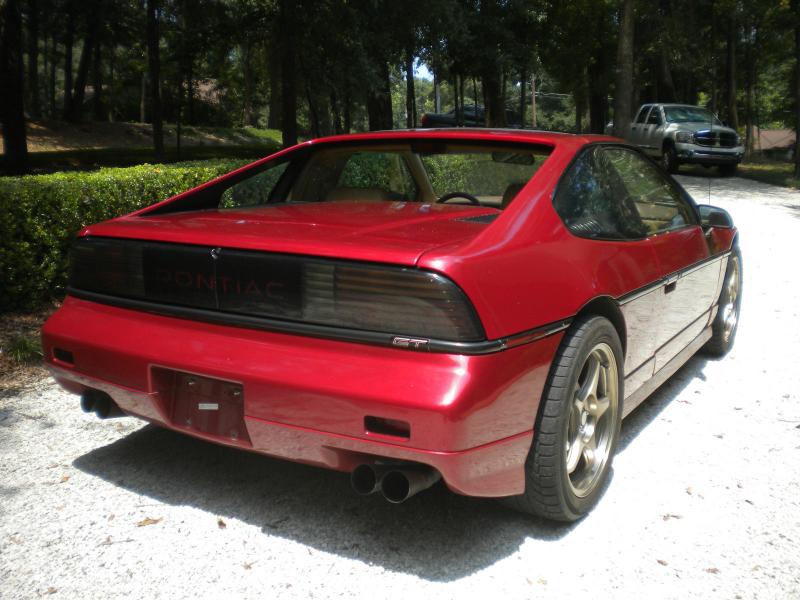Illustration for article titled Could You Do $11,500 For This Supercharged 3.8 1988 Pontiac Fiero?